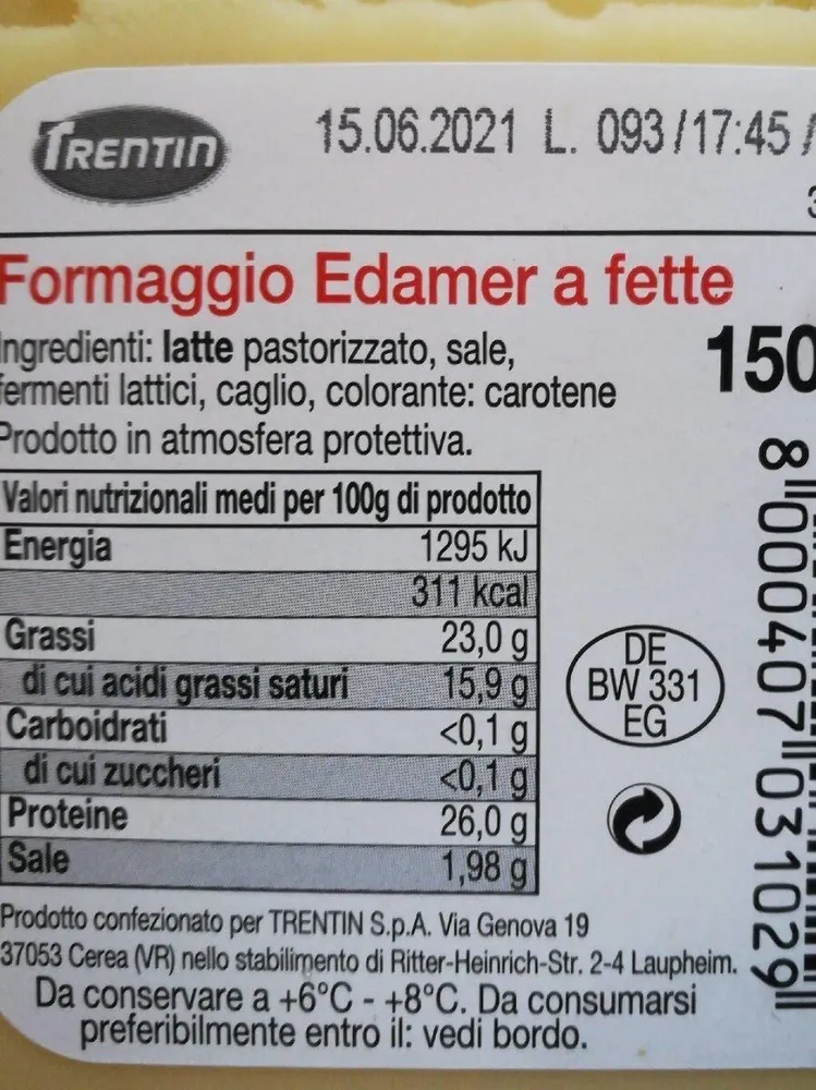 Formaggio edamer a fette