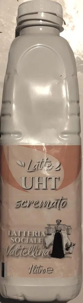 Latte scremato UHT a lunga conservazione