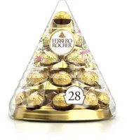Ferrero rocher fines gaufrettes enrobees de chocolat au lait et noisettes avec noisette entiere pyramide de 28 pieces