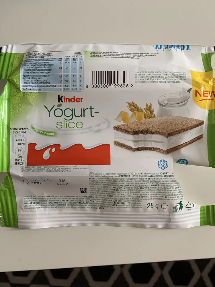 Kinder Yogurt-Slice
