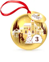 Ferrero rocher fines gaufrettes enrobees de chocolat au lait et noisettes avec noisette entiere boule noel de 3 pieces