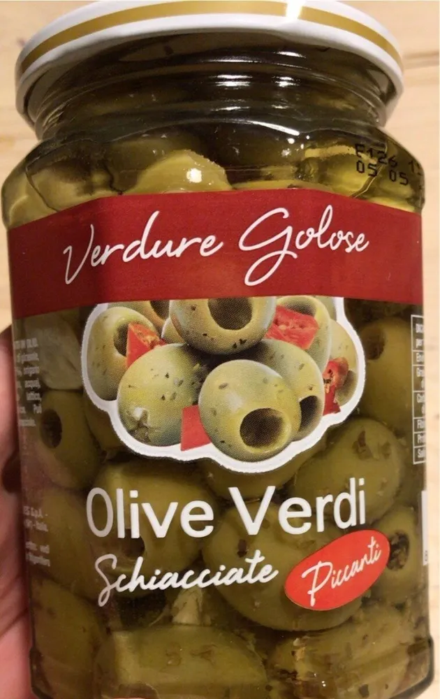Olive verdi schiacciate
