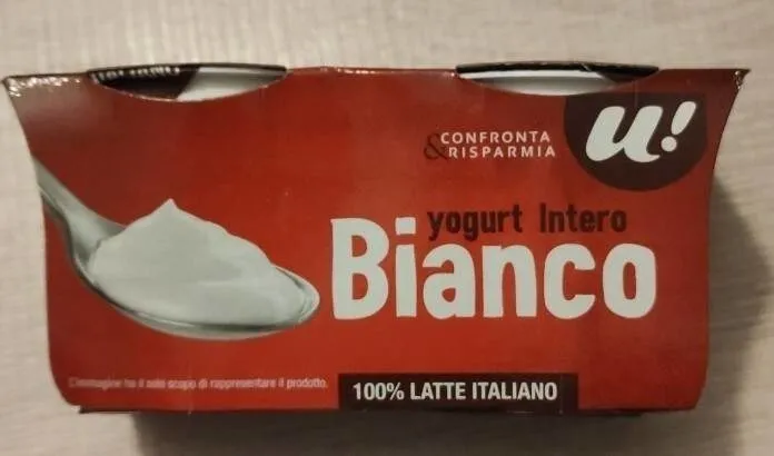 Yogurt intero bianco
