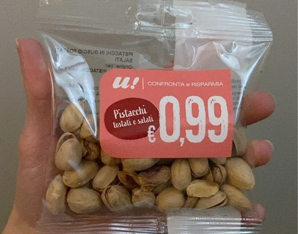 Pistacchi tostati e salati