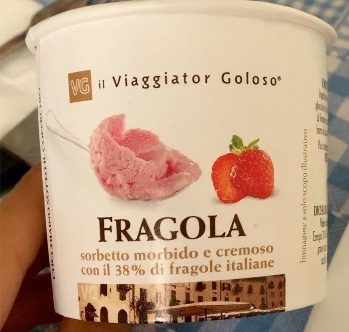 Fragola sorbetto morbido