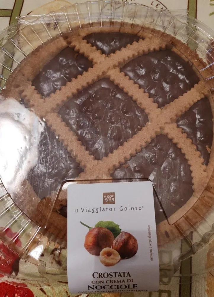 Crostata con crema di nocciole