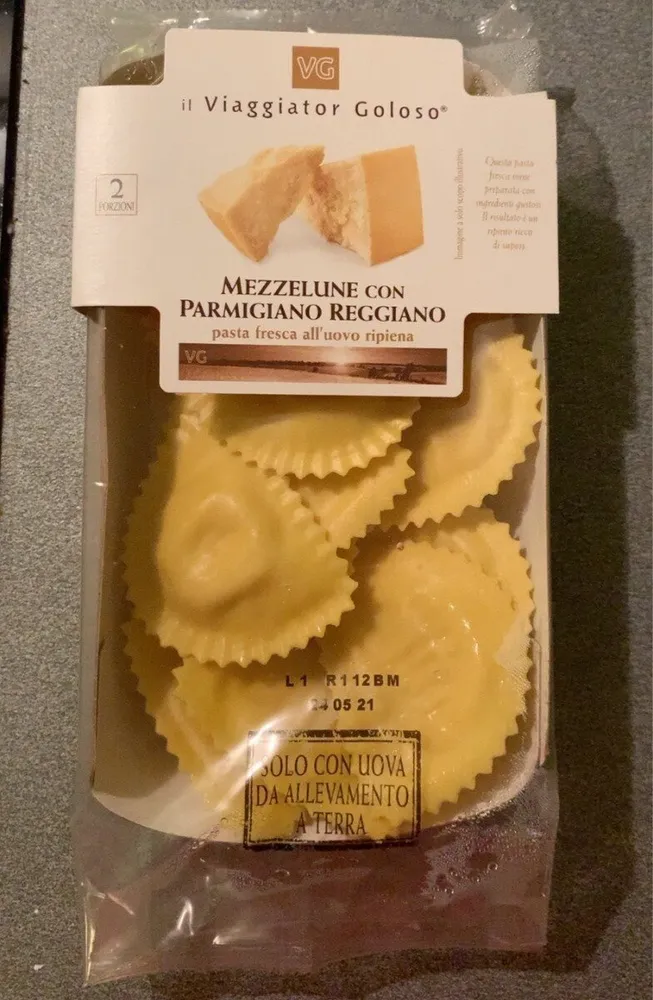 Mezzelune con parmiggiano reggiano