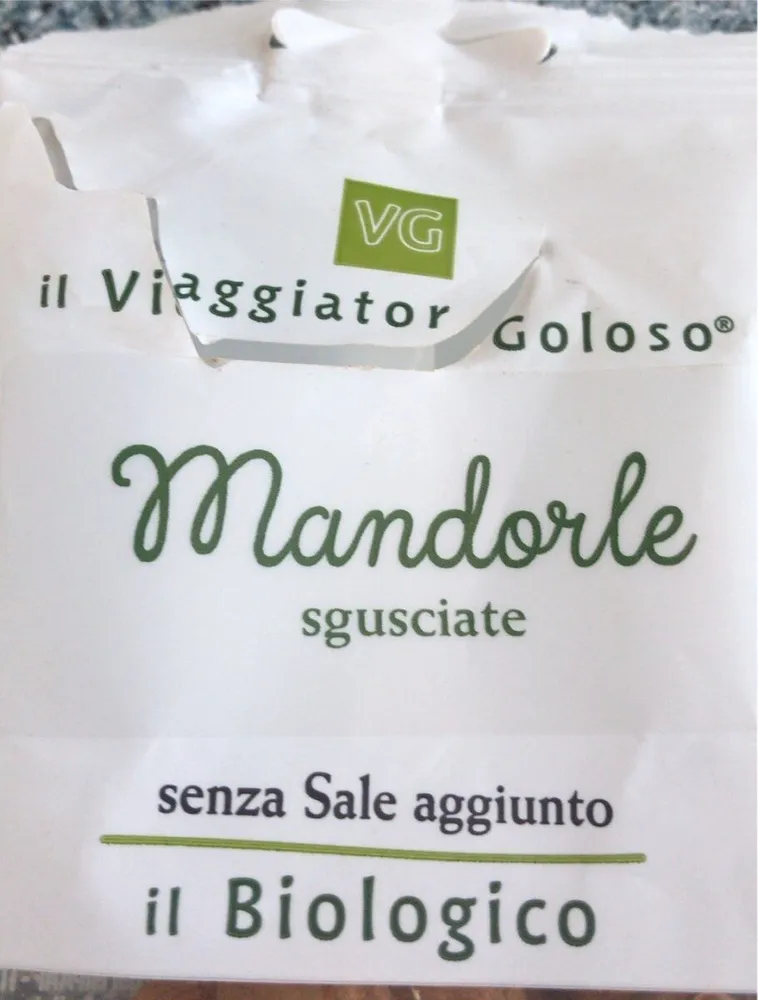 Mandorle sguciaye