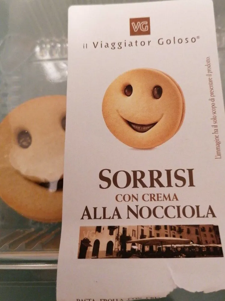 Sorrisi con crema alla nocciola