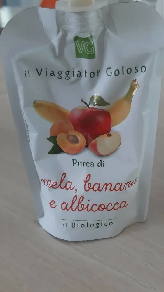 Mela, banana e abbicocca
