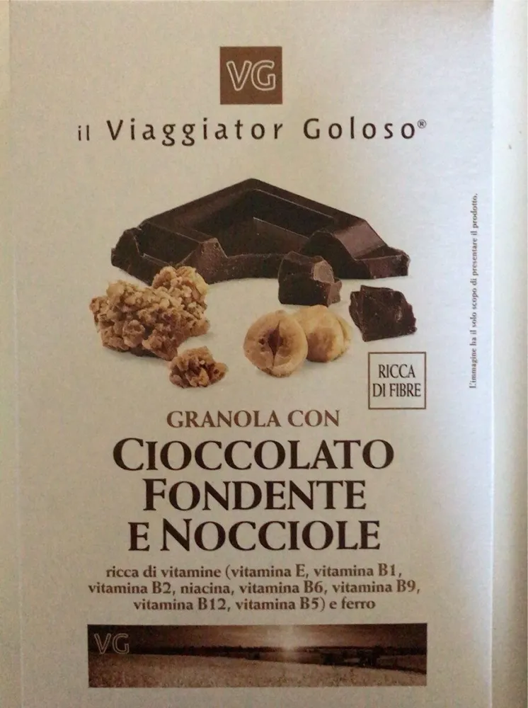 Granola con cioccolato fondente e nocciole