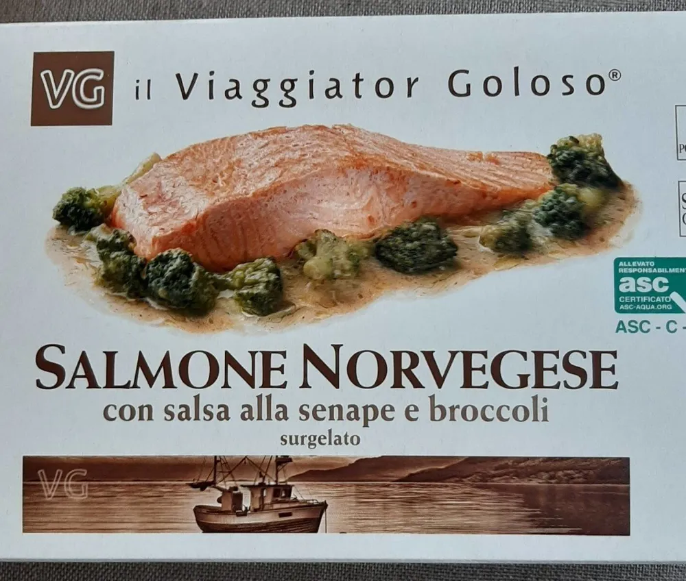 Salmone norvegese con salsa alla senape e broccoli
