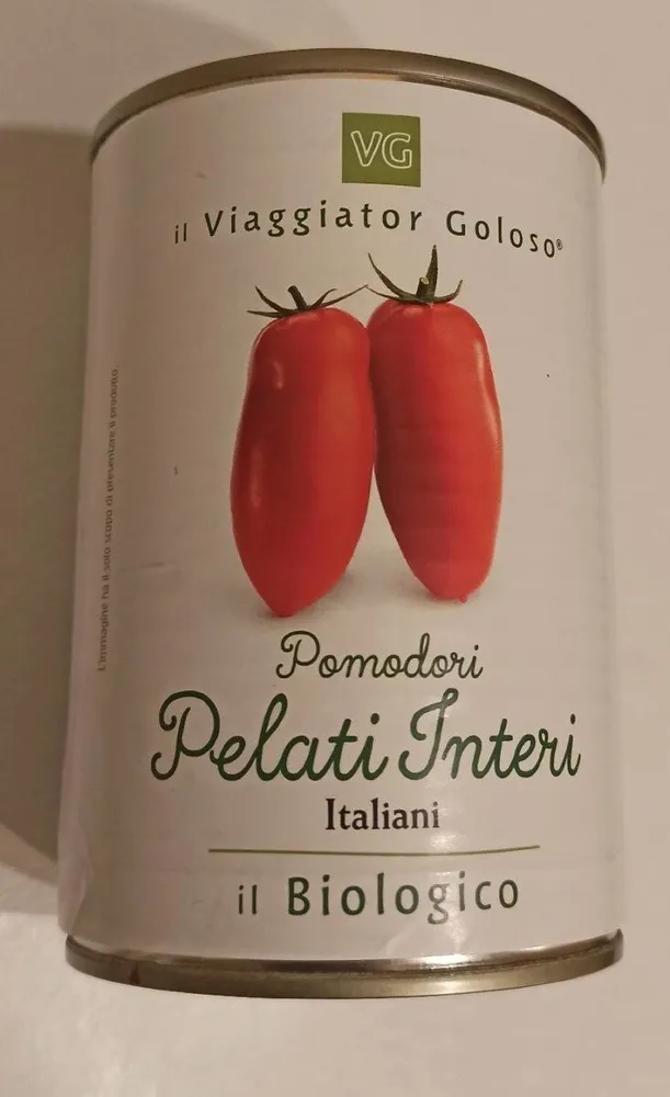 Pelati interi