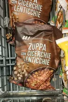 Zuppa con cicerchie e lenticchie
