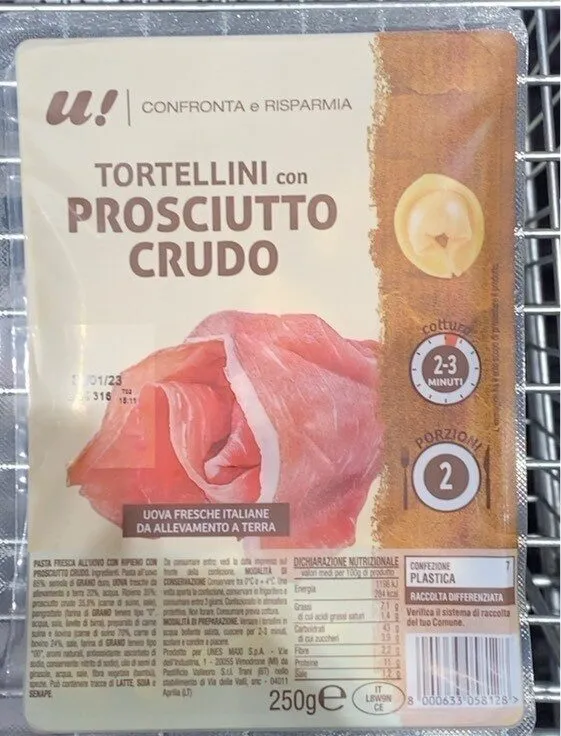 Tortellini con prosciutto crudo