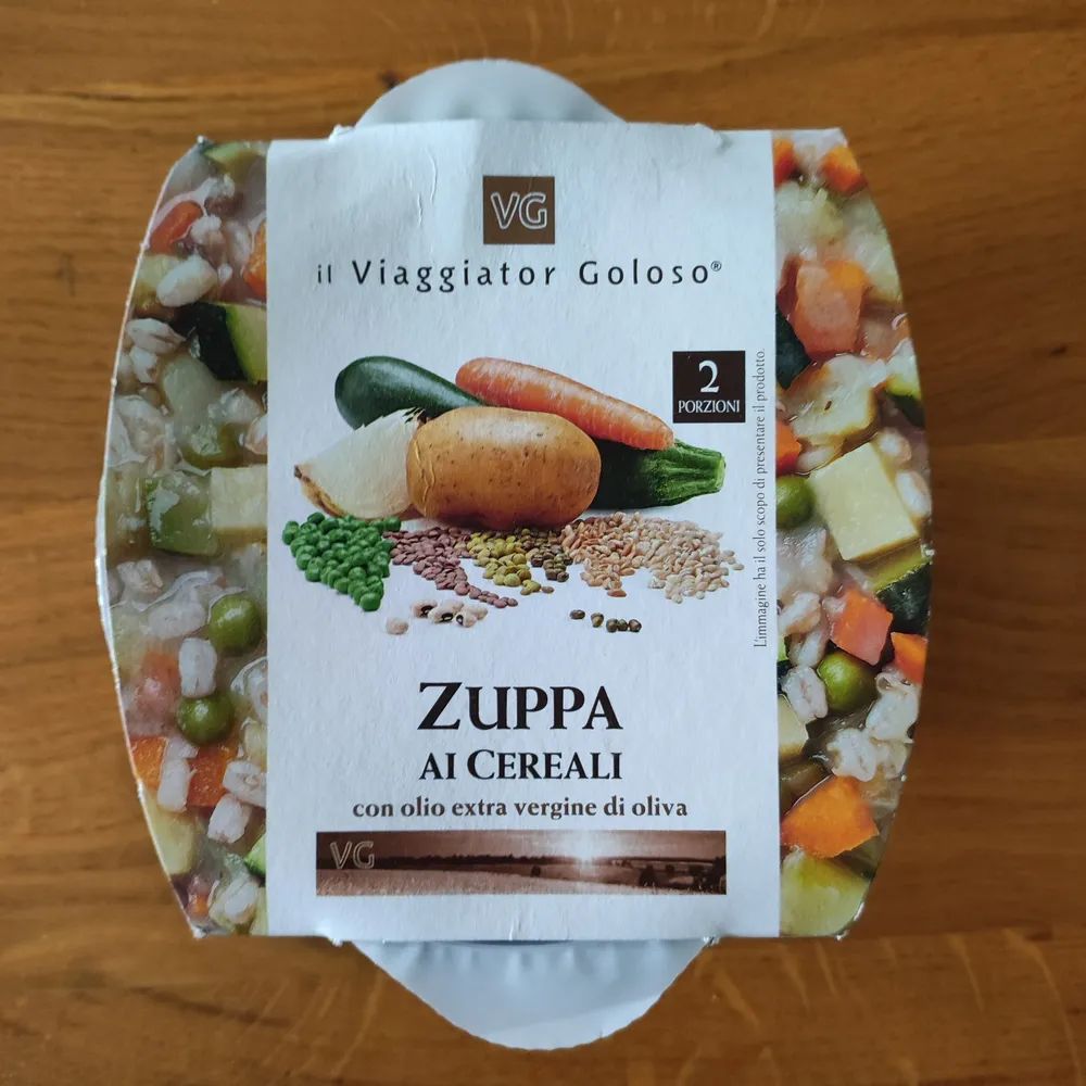 Zuppa ai cereali con olio extra vergine di oliva