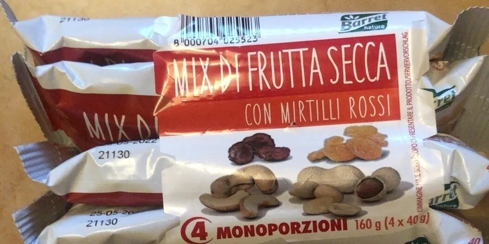 Mix di frutta secca con mirtilli rossi