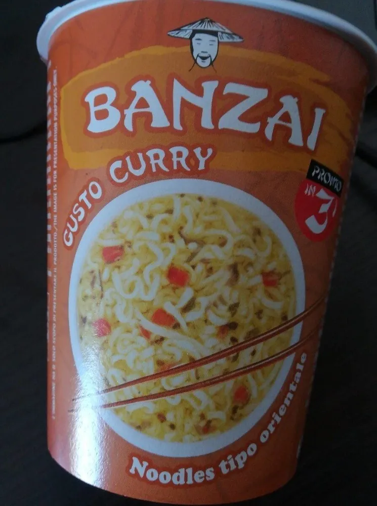 noodles tipo orientale gusto curry