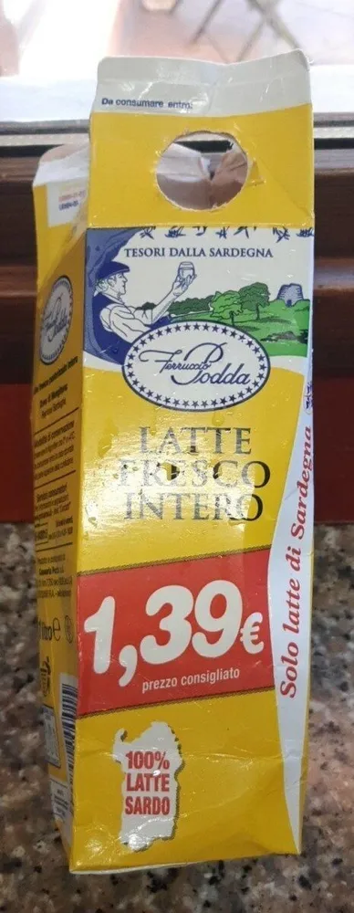 Latte fresco intero