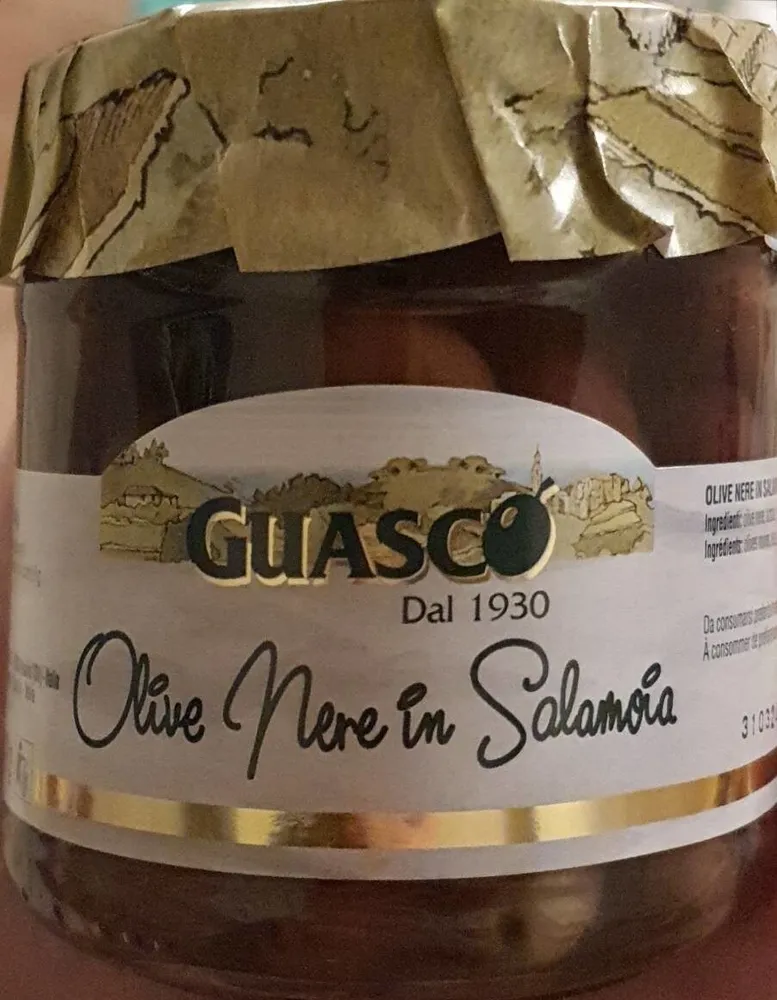 Olive nere in salamoia