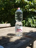 Acqua minerale naturale