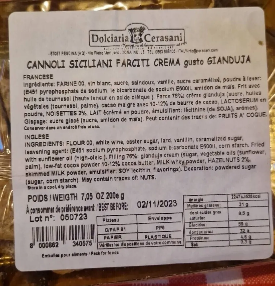 Connoli siciliens farciti créma gusto gianduja