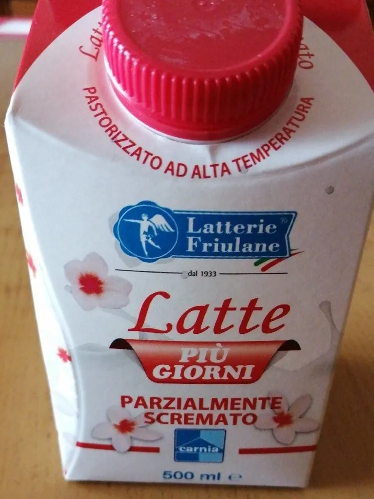 Latte parzialmente scremato