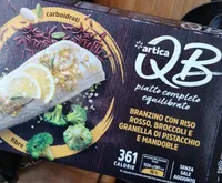 Branzino con riso rosso, broccoli e granella