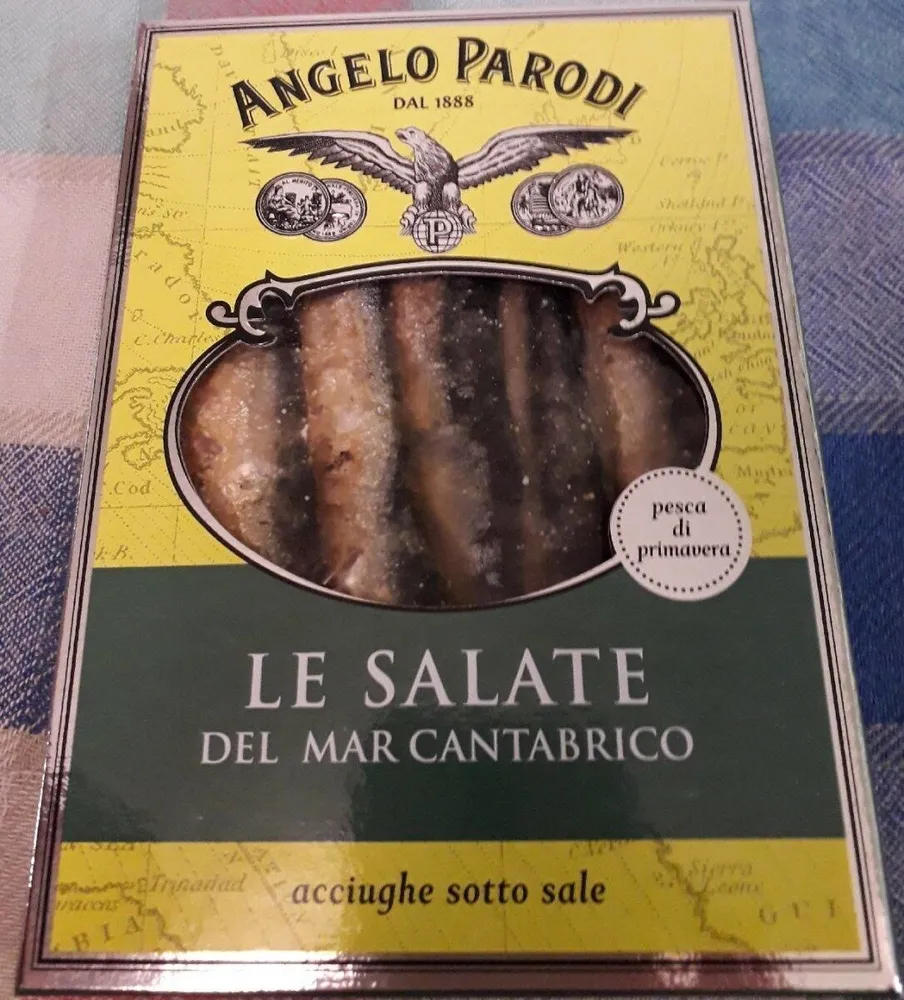 Acciughe sotto sale