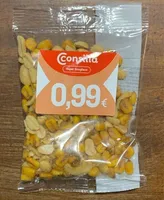 Misto di frutta secca e mais dorati salati