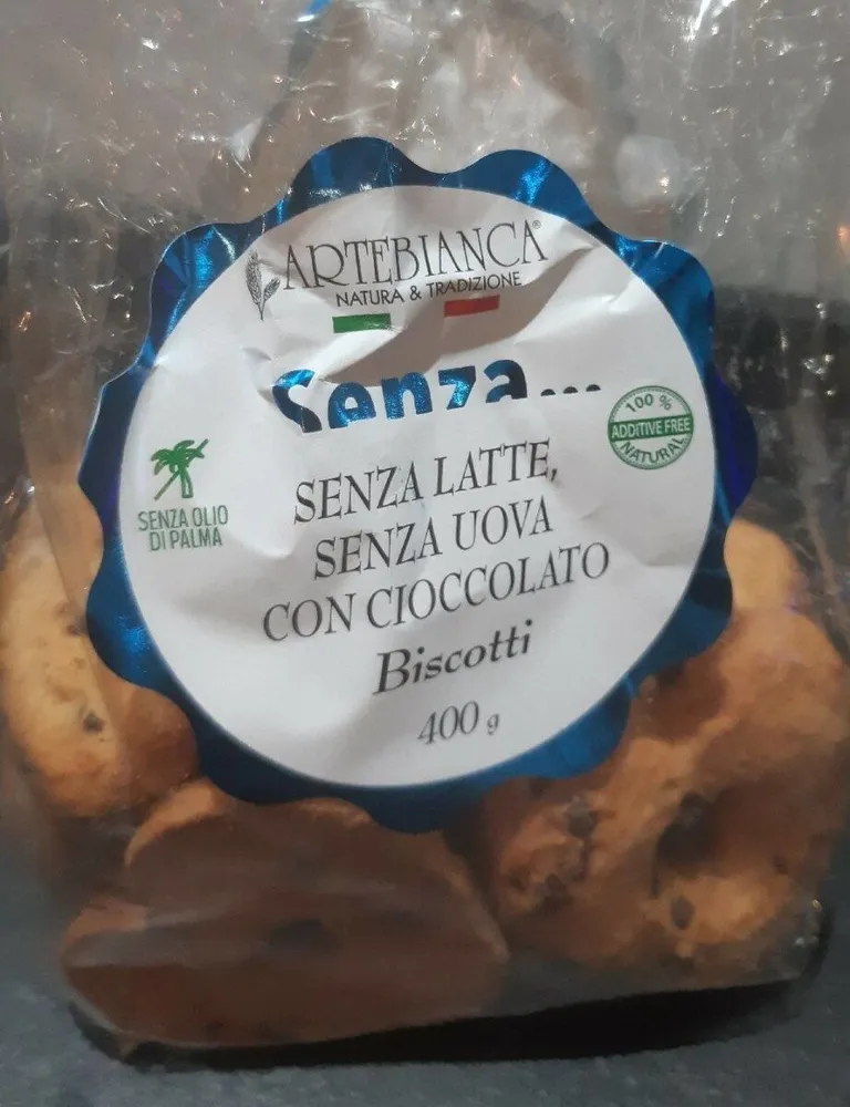 Biscotti senza latte, uova con cioccolato