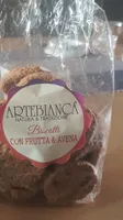 Biscotti con frutta e avena