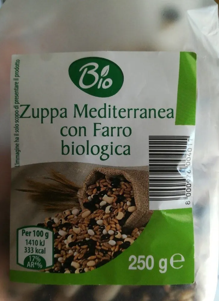 Zuppa mediterranea con farro biologica
