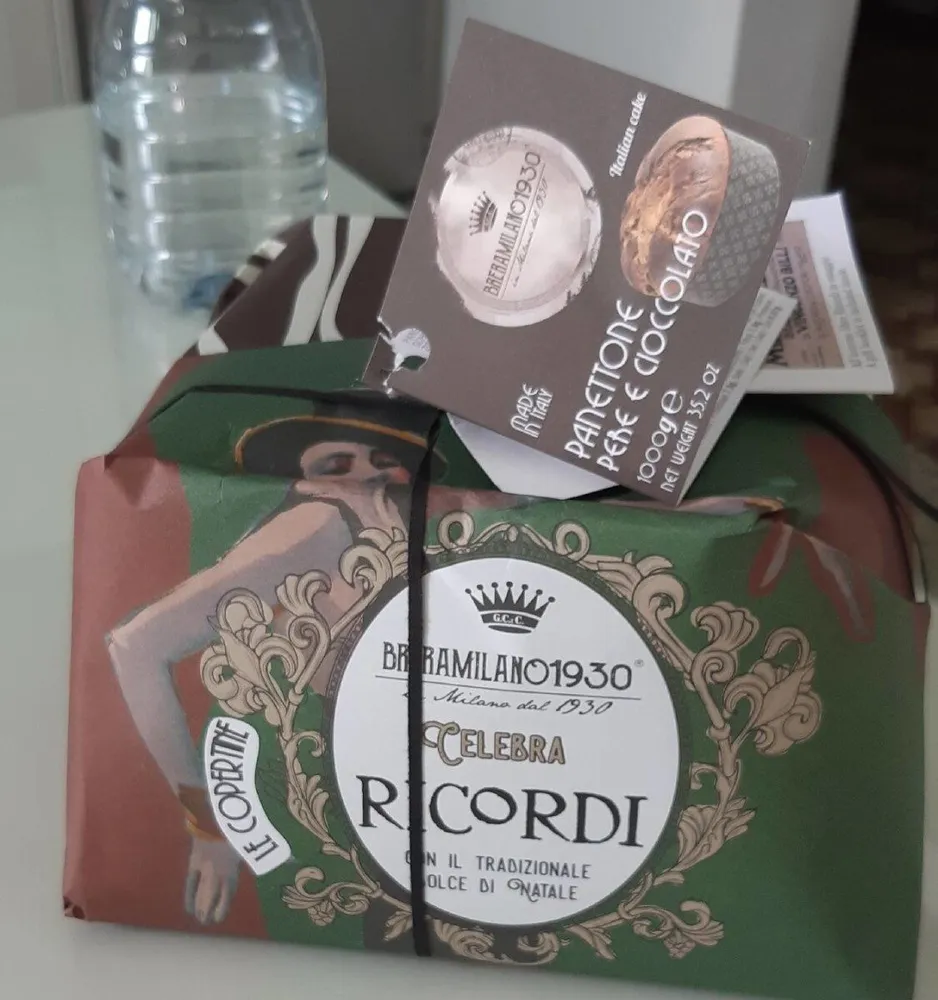 Panettone pere e cioccolato
