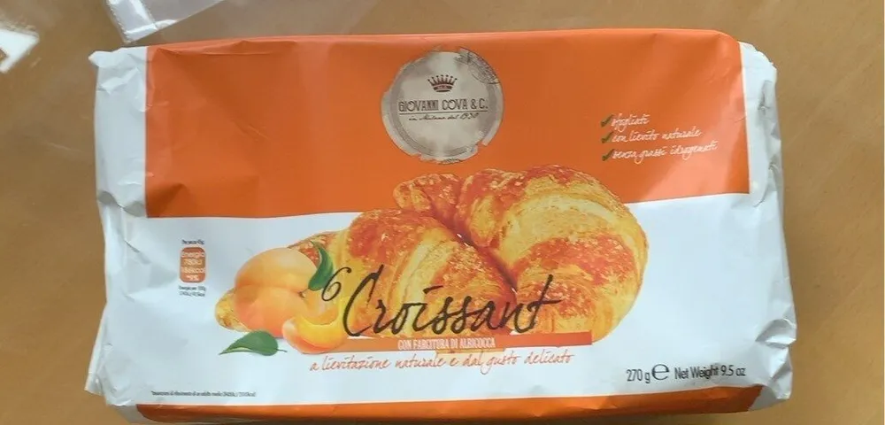 Croissant con farcitura di albicocca
