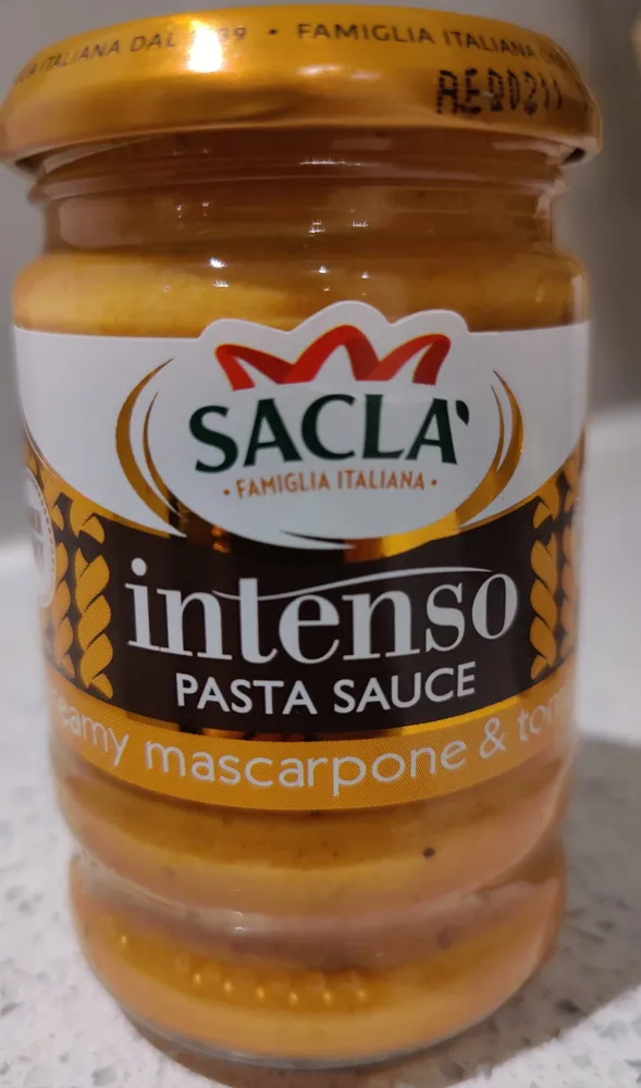 Intenso pasta sauce creamy mascarpone & tomato