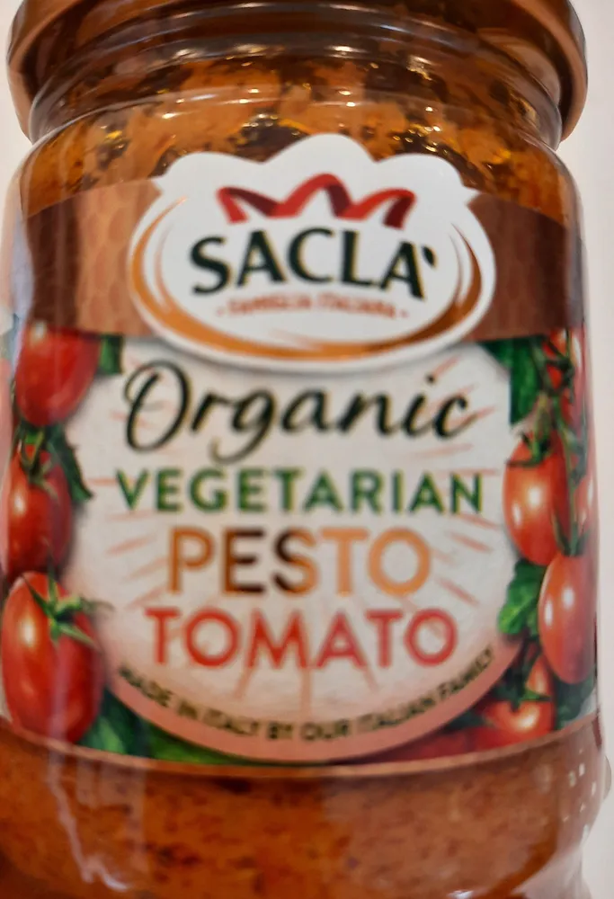 Organic Vegetarian Pesto Tomato