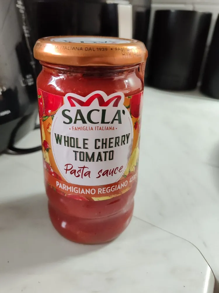 Whole cherry tomato pasta sauce