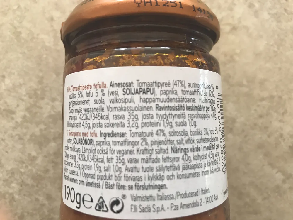 Tomattipesto tofulla