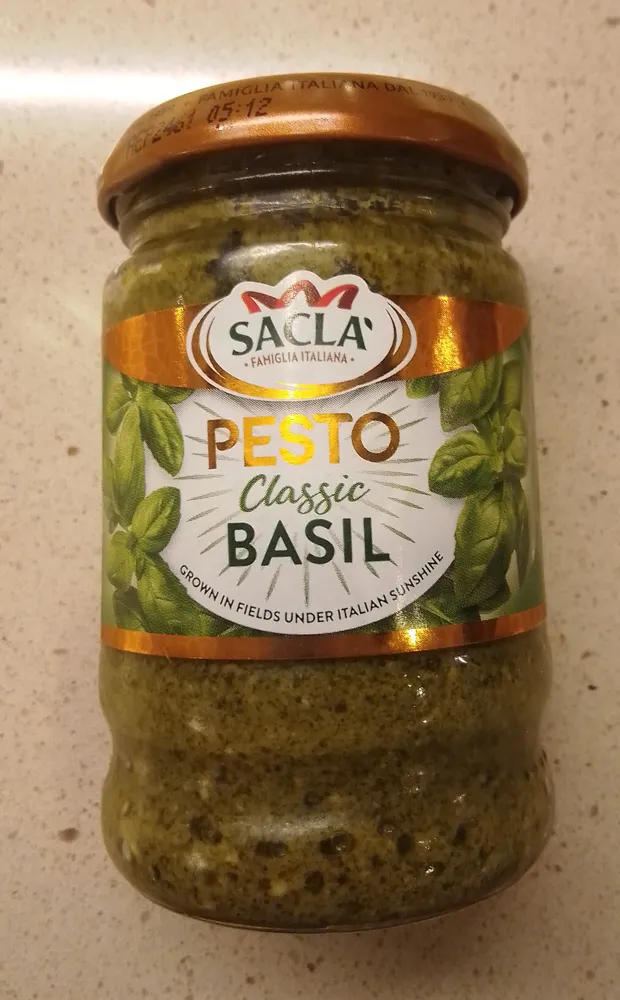 Classic BASIL PESTO