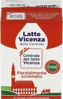 Latte uht parzialmente scremato