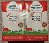 Latte parzialmente scremato lunga conservazione