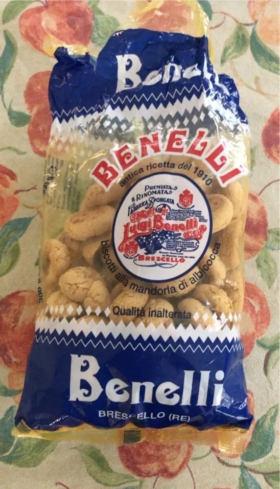 Biscotti alla mandorla di albicocca