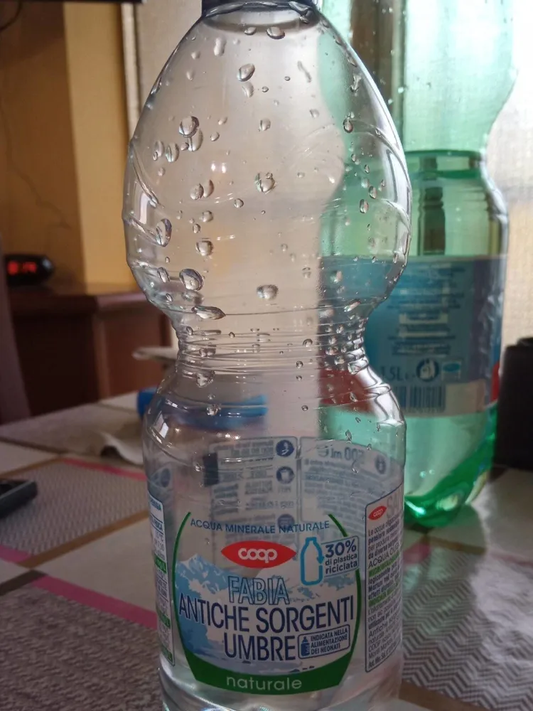 Acqua minerale naturale Coop