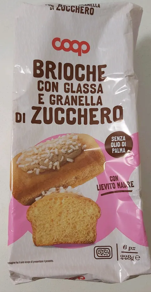 brioche con glassa e zucchero