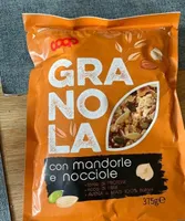 Granola con mandorle e nocciole