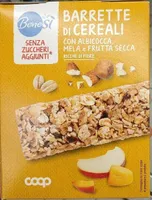 Barrette di cereali con albicocca mela e frutta secca