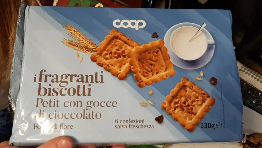 Fragranti biscotti petit con gocce di cioccolato