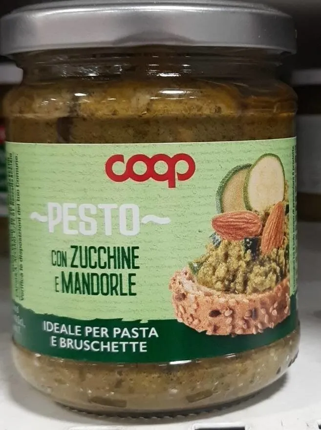 Pesto con Zucchine e Mandorle