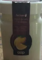 Yogurt intero bianco con marmellata di limone